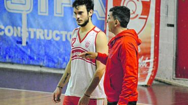 El Chuzo reconoce ser un entrenador exigente y efusivo.