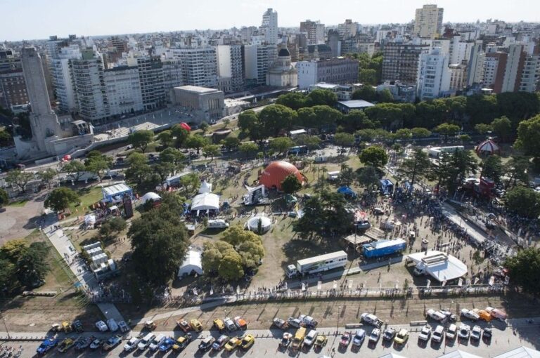 El parque automotor ha sufrido pocas modificaciones en Rosario en los últimos meses. Archivo.