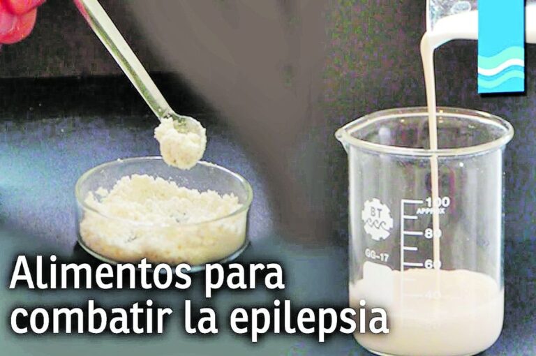 La UNER desarrolla de dos tipos de productos: una símil leche fluida lista para el consumo y una símil leche en polvo para reconstituir en agua.