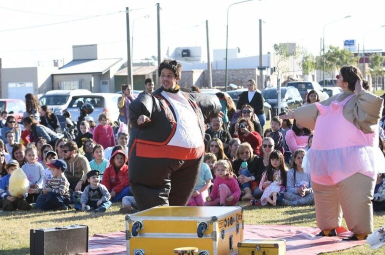 Las entradas están disponibles en www.rafaela.gob.ar/festivaldeteatro y en la boletería que funciona en el Complejo Cultural del Viejo Mercado