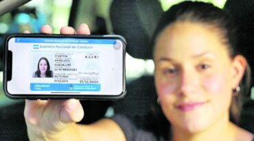 El carnet de conducir digital empezó a utilizarse en varias ciudades de la provincia.