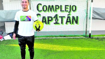 El entrenador de arqueros Fabián Prestofelippo es uno de los encargados de organizar la competencia junto a Sebastián Bértoli.
