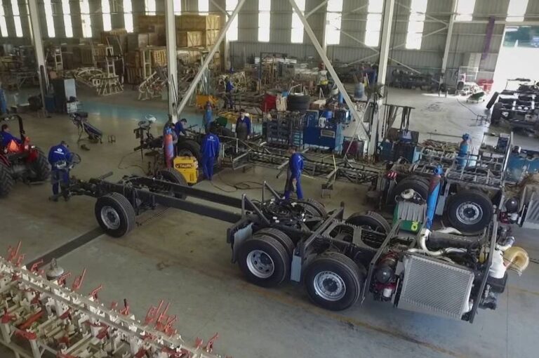 Con planta en Villa Gobernador Gálvez