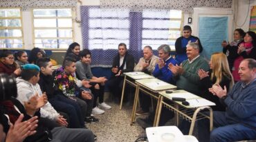 El intendente Rucci estuvo presente en el acto. Gentileza: prensa Gobierno de Santa Fe.