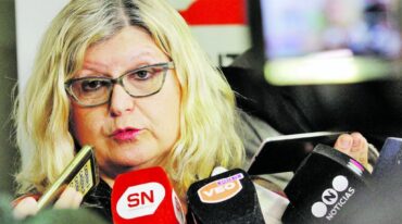 La ministra Balagué habló con la prensa. Archivo.