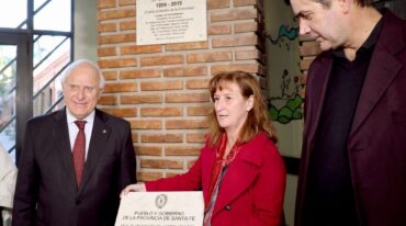 El gobernador y la ministra de Salud participaron del acto. Gentileza: prensa Gobierno de Santa Fe.