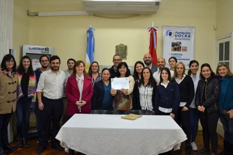 La ministra Andrea Uboldi visitó el efector de la Obra Social del Personal de la Construcción. Gentileza: prensa Gobierno de Santa Fe.