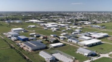 Cuestionamiento. El pavimento de la mano norte se inauguró en los primeros días de julio de 2018 y en ese mismo acto Miguel Lifschitz anunció que la obra de la calzada opuesta se iba a licitar a la brevedad