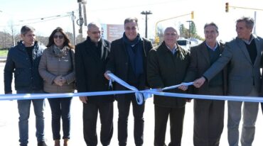 El gobernador y el intendente Castellano realizaron el corte de cintas. Gentileza: prensa Municipalidad de Rafaela.