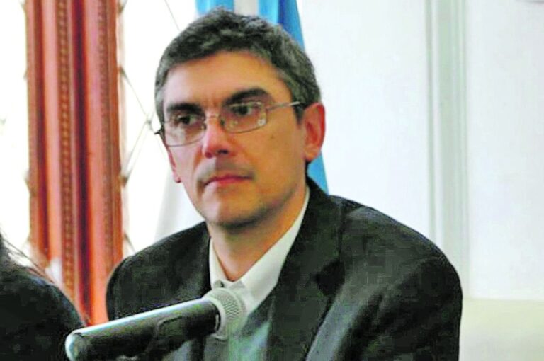 Federico Paggi hace hincapié en 'el derecho de toda persona al conocimiento para decidir según sus convicciones'. Gentileza: diario El Ciudadano.