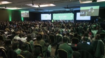 El jueves se realizaron las charlas abiertas a un amplio público en las instalaciones del hotel Ros Tower. Marcelo Manera
