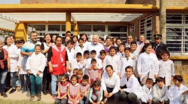Lifschitz recorrió la Escuela de Educación Primaria n° 6.182 Enrique García Velloso