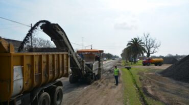 Los principales trabajos se desarrollan en el paso urbano de Arocena. Gentileza: prensa Vialidad Nacional.