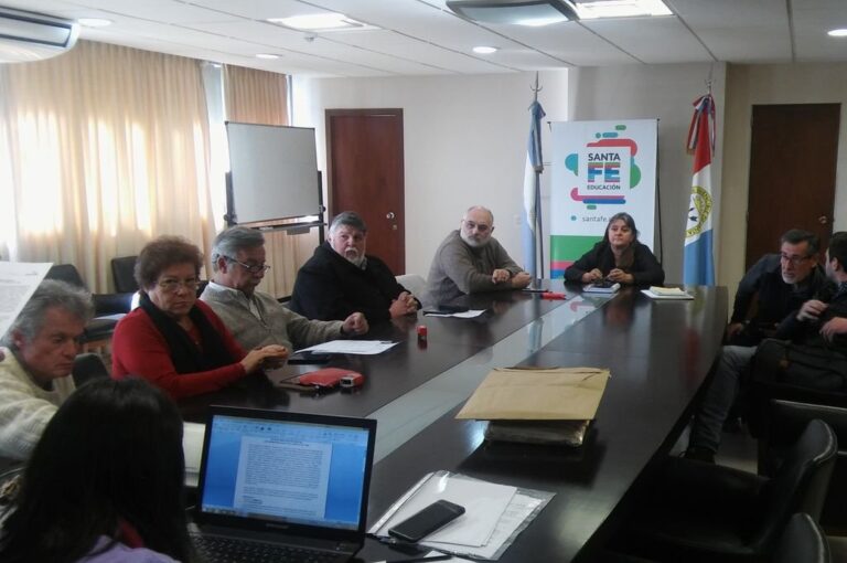 La reunión se realizó en el Centro Cívico en Santa Fe. Gentileza: prensa Gobierno de Santa Fe.