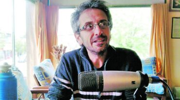 González se expresa como un ser profundamente interior.