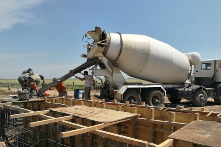 Obra de pavimentación de la ruta 10 entre Gálvez y Bernardo de Irigoyen. Gentileza: prensa Gobierno de Santa Fe.