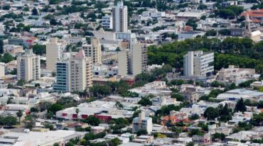 A partir de una denuncia recibida contra una residencia geriátrica ubicada a pocas cuadras del microcentro de la ciudad (calle Arenales al 500) se procedió a realizar una inspección en el lugar. Gentileza: prensa Municipalidad de Rafaela.
