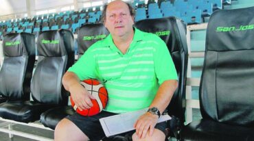 Para Oscar Bonell no hay dudas: 'Mi elección tuvo mucho que ver que sea un entrenador local'.  Marcelo Miño