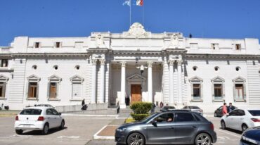 De una cámara hacia la otra. Diputados insiste y giró tres proyectos al Senado. Guillermo Di Salvatore.