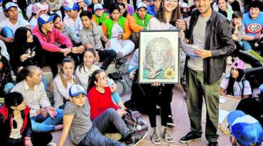 La alegría de Camila tras enterarse de que representará a Entre Ríos en Mar del Plata. Gentileza: Facebok Juan Martín Casalla