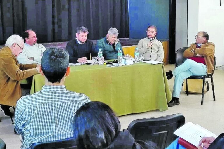 Representantes provinciales debatieron los temas principales del turismo entrerriano.