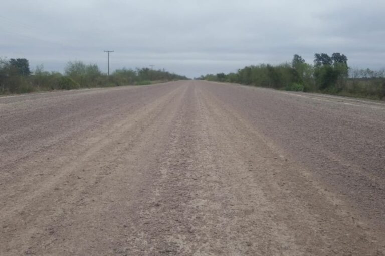 El acceso a La Camila (departamento San Justo)