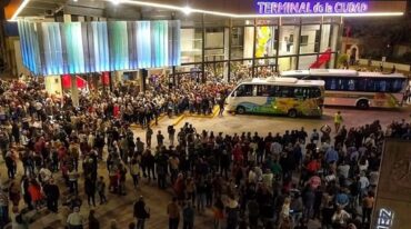 La apertura de la estación de ómnibus congregó a gran cantidad de público. Gentileza: prensa Municipalidad de Cañada de Gómez.