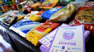 La propuesta consiste en  fijar y congelar los precios de productos preseleccionados que integran la canasta básica alimentaria y bienes no alimentarios.  Gentileza: prensa Municipalidad de Villa Gobernador Gálvez.