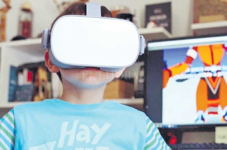 'ESTA POSIBILIDAD de que los chicos puedan ingresar a una historia a través de un casco 360° y poder hacer más amigable la vacunación es realmente bueno'