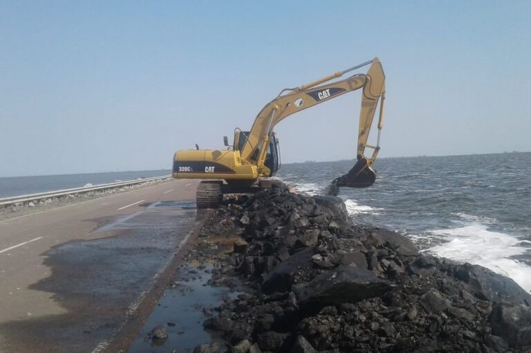 Vialidad Nacional realiza las obras en la ruta nacional 7. Gentileza: prensa Vialidad Nacional.