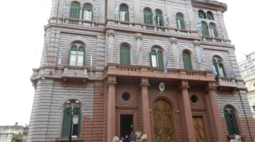 Más sombras que luces. El municipio rosarino enfrenta un balance negativo de sus números