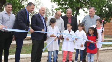 El gobernador visitó distintos pueblos del departamento donde el Estado provincial hizo aportes. Gentileza: prensa Gobierno de Santa Fe.