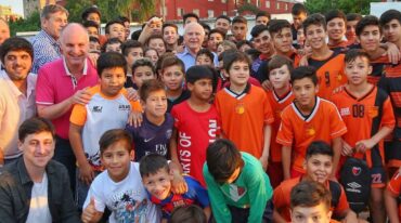 Miguel Lifschitz estuvo en Las Flores II viendo las mejoras en la zona. Gentileza: prensa Gobierno de Santa Fe.