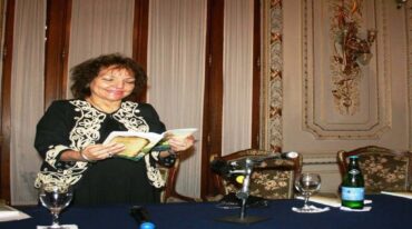 Zulma Nicolini recibió el reconocimiento por su labor como difusora del libro y organizadora de los Congresos de Escritores del Mercosur durante más de una década.