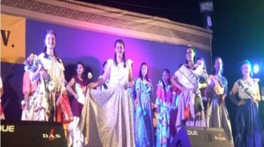 Camila Dell fue electa como la Flor del Pago.