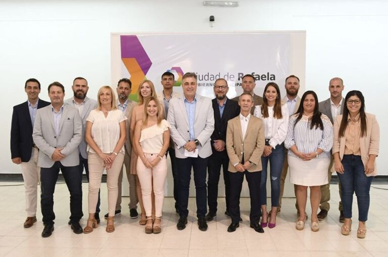 Habrá nueve funcionarios menores de 40 años en el gabinete nuevo de Castellano. Gentileza: prensa Municipalidad de Rafaela.