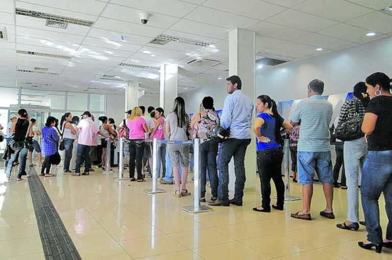 Según está establecido en leyes a nivel nacional