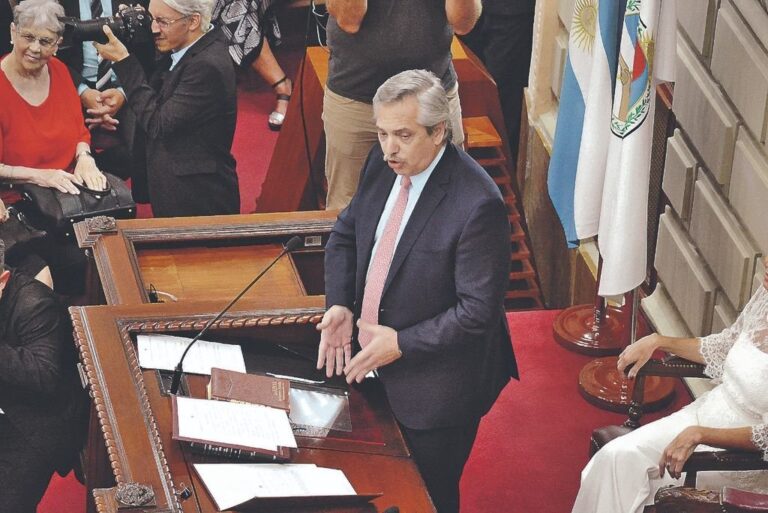 Fernández estuvo en Santa Fe