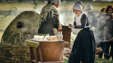 Las memorias de antaño cobran vida en las visitas guiadas teatralizadas del Molino Forclaz. A través de la recreación de diferentes escenas de la cotidianeidad se descubre una idiosincrasia típica de las labores y las relaciones en la época de la Colonia. Gentileza Molino Forclaz