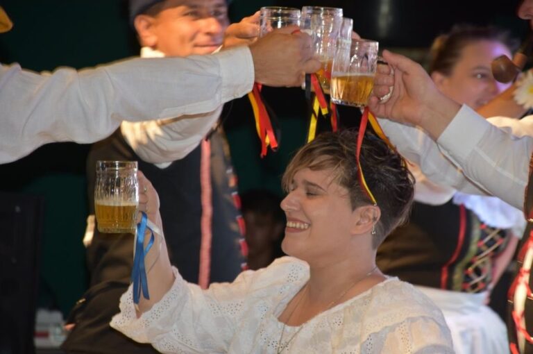 Facebook Fiesta Provincial de la Cerveza Club Unión Crespo