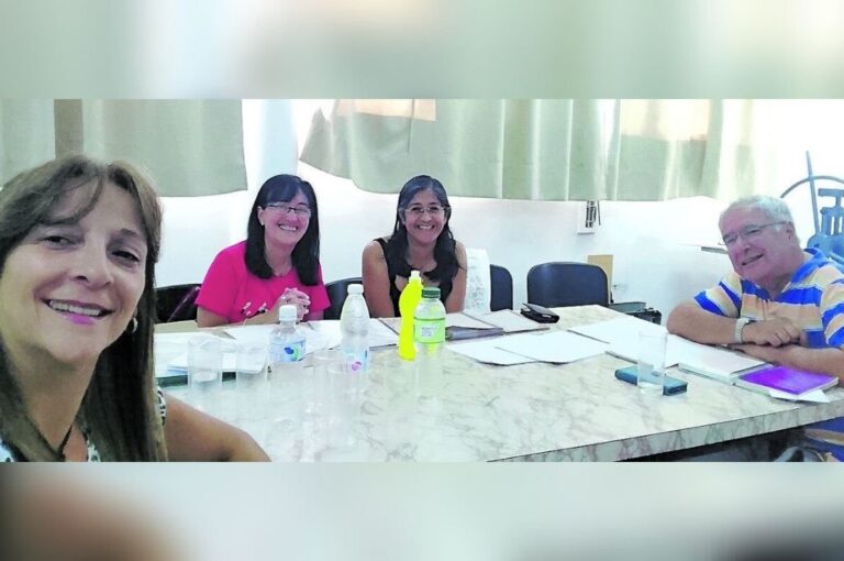 Integrantes de la comisión de evaluación