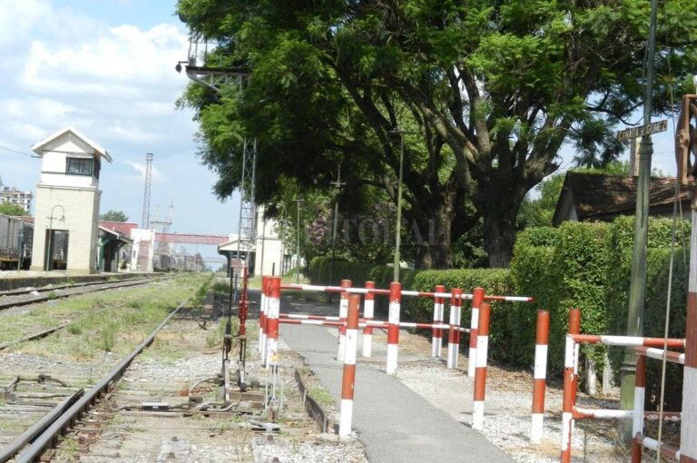 Una invitación. Todas las poblaciones ubicadas sobre ruta 9 desde Cañada de Gómez hasta Rosario -en este caso
