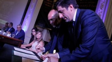 En la firma de convenios entre ambos ministerios se detalló que hay cerca de 8 mil casos de deserción escolar a lo largo de la provincia. Télam.