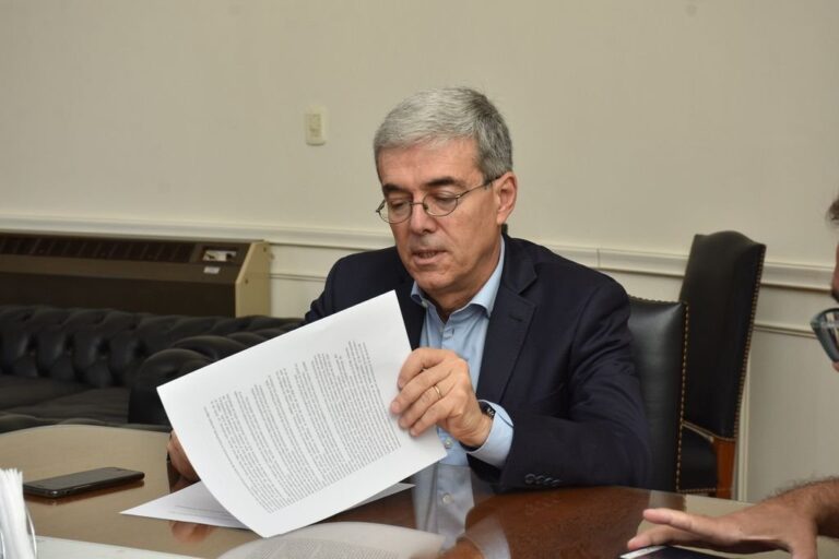 El ministro dijo que entre lunes y martes responderá pedidos de informes a la Legislatura. Archivo/Guillermo Di Salvatore.