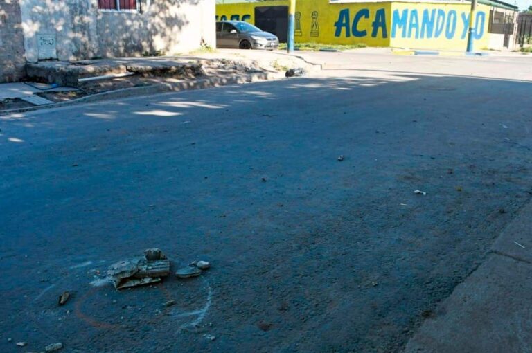 Las víctimas fueron identificadas por la policía como Jorge (57) y Jonatan Plante (20). Marcelo Manera.