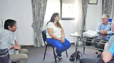 Un campo de deportes de la Escuela de Comercio se construirá en etapas.
