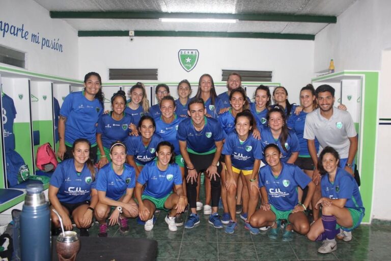 Ignacio Cuffaro dirige hoy al primer equipo femenino de Morning Star. Mirador Provincial.