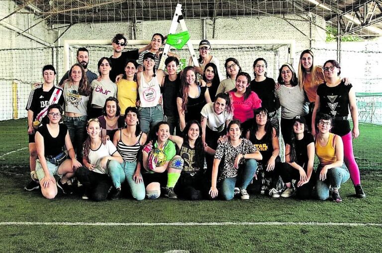 La producción fue realizada íntegramente por mujeres.