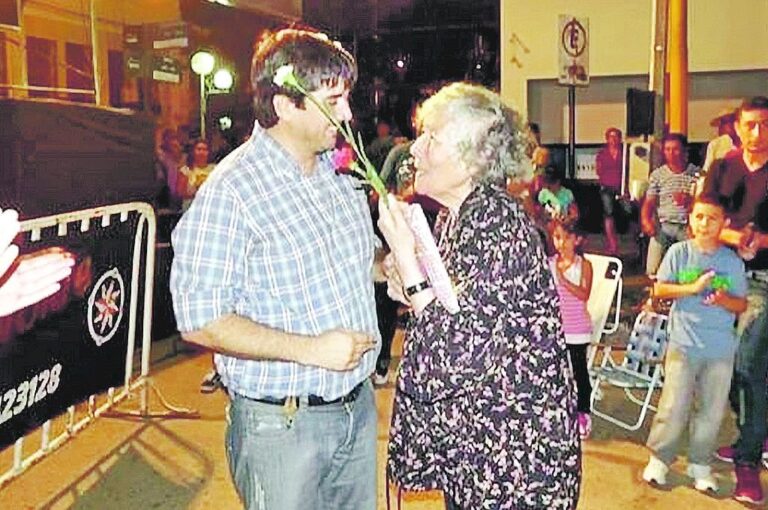 Bety era "Pueblo" con mayúscula