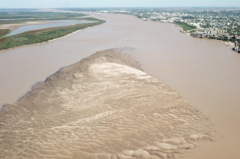 Si hay algo que afectó seriamente esta bajante del río
